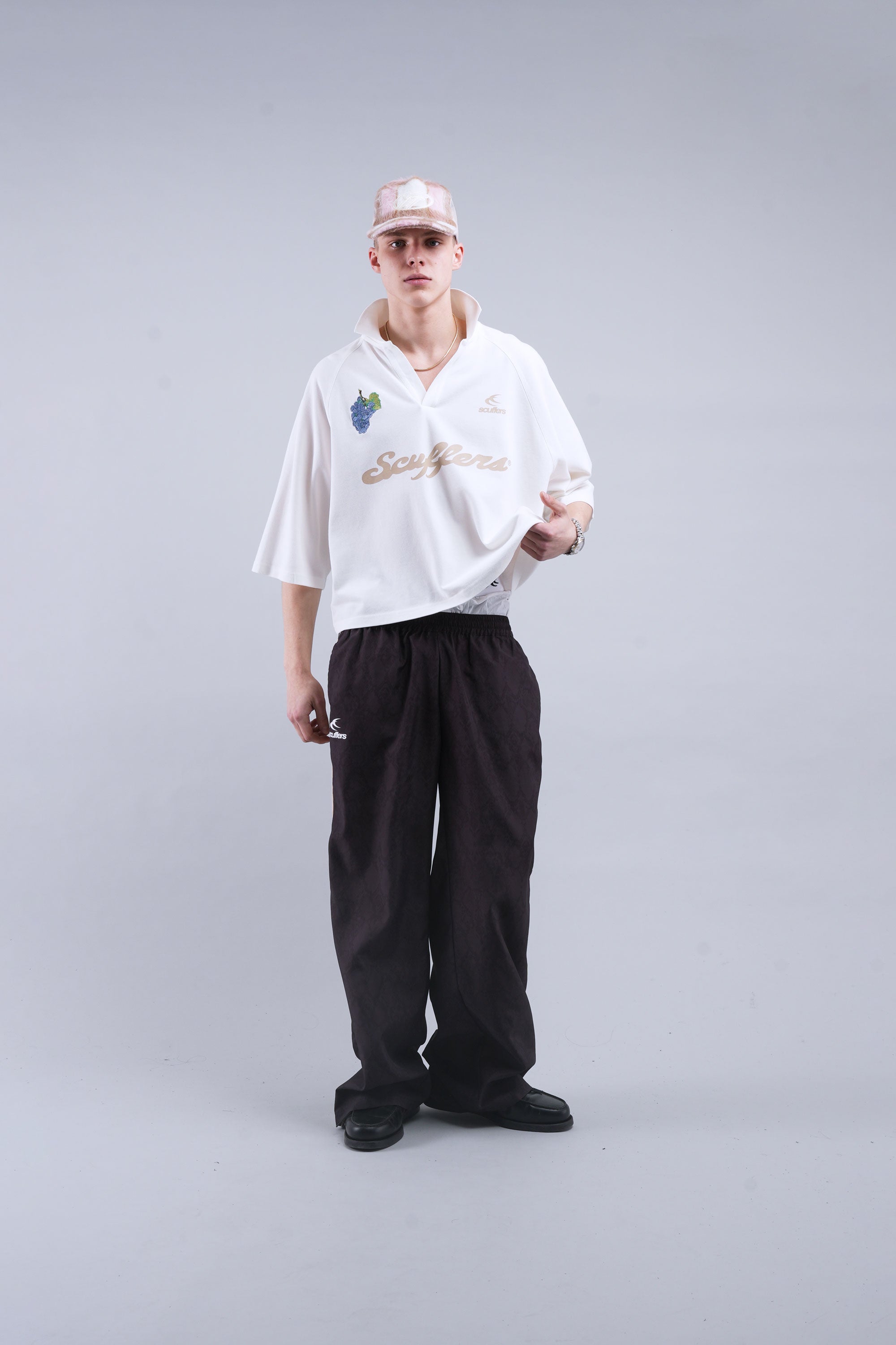 Schlangenfarbene dunkle Tech-Hose