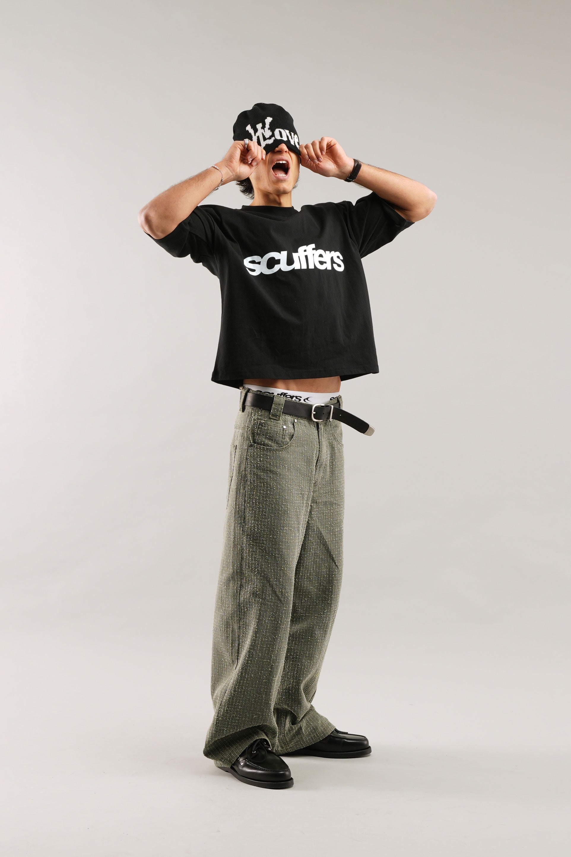 Schwarzes New Age T-Shirt