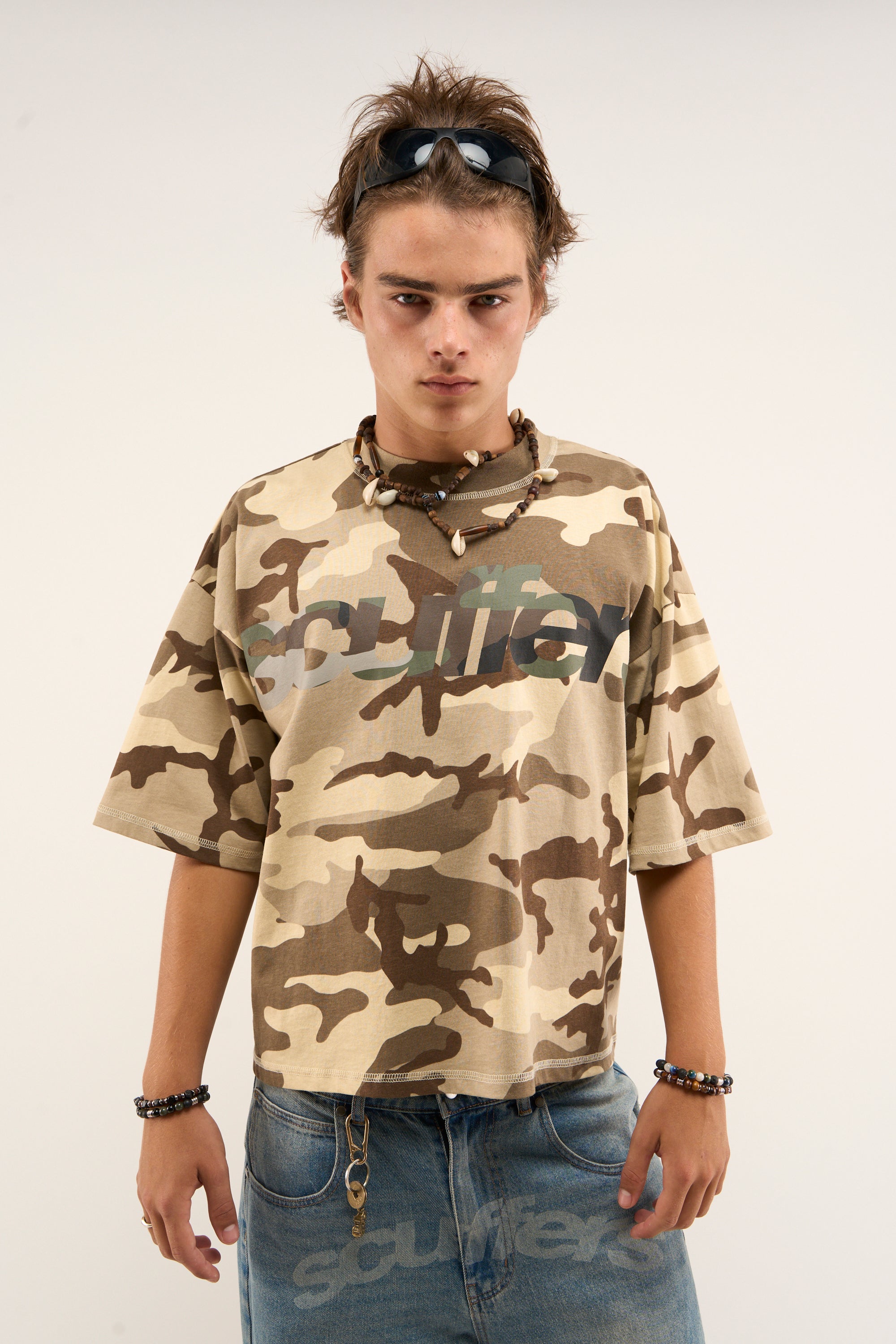 Doppelt getarntes braunes T-Shirt