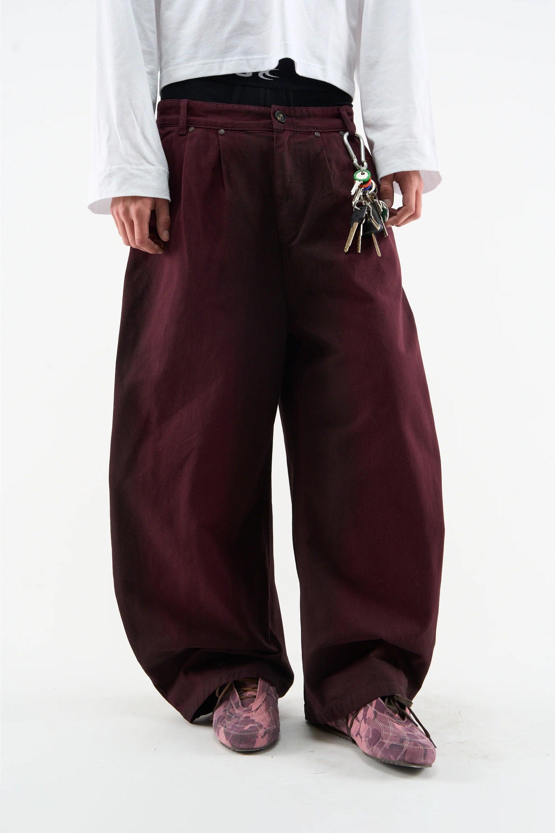 Shell Burgundy Hose