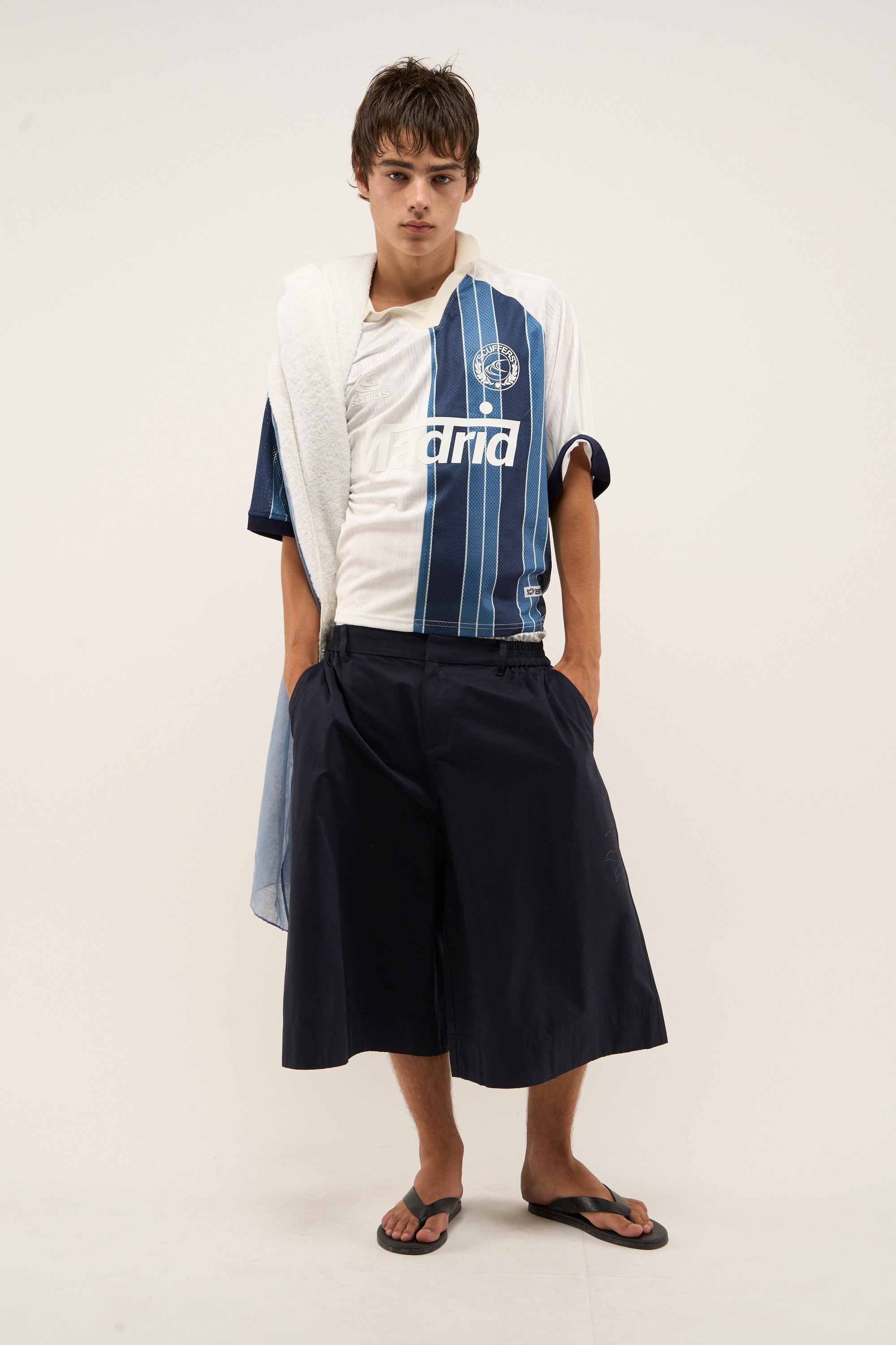 Madrid Navy &amp; White Fußball-T-Shirt