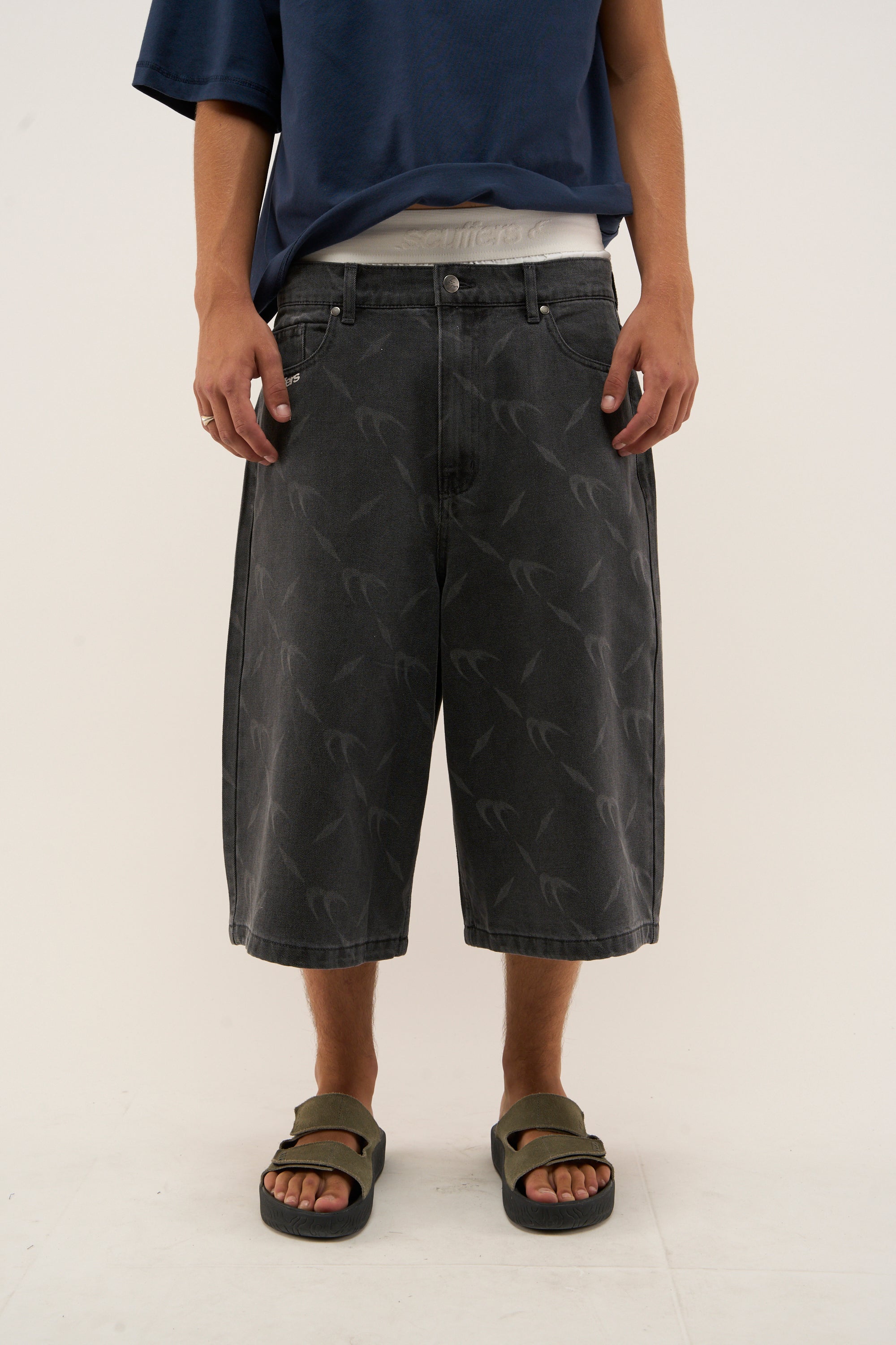 Silberne dunkle Jorts