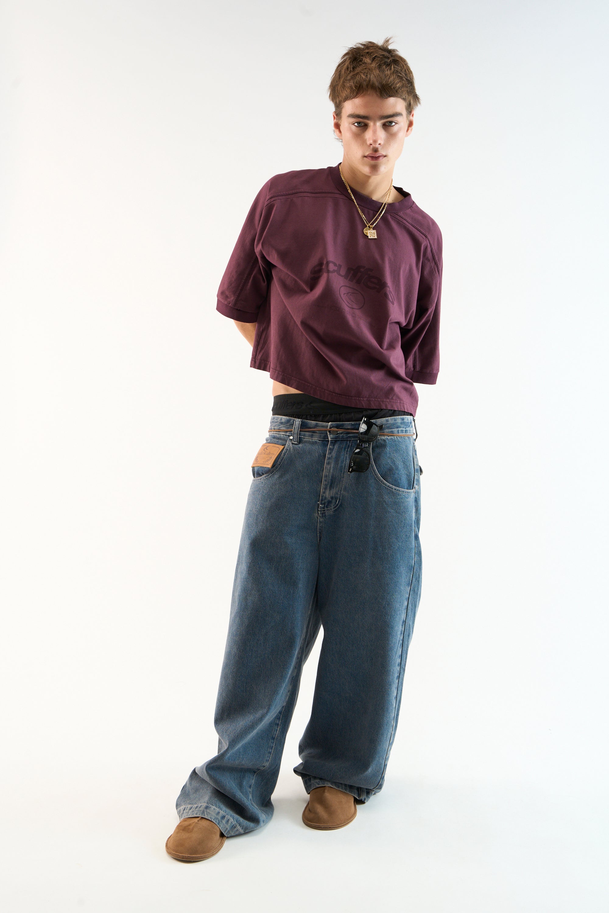 Müheloses, komplett burgunderrotes T-Shirt