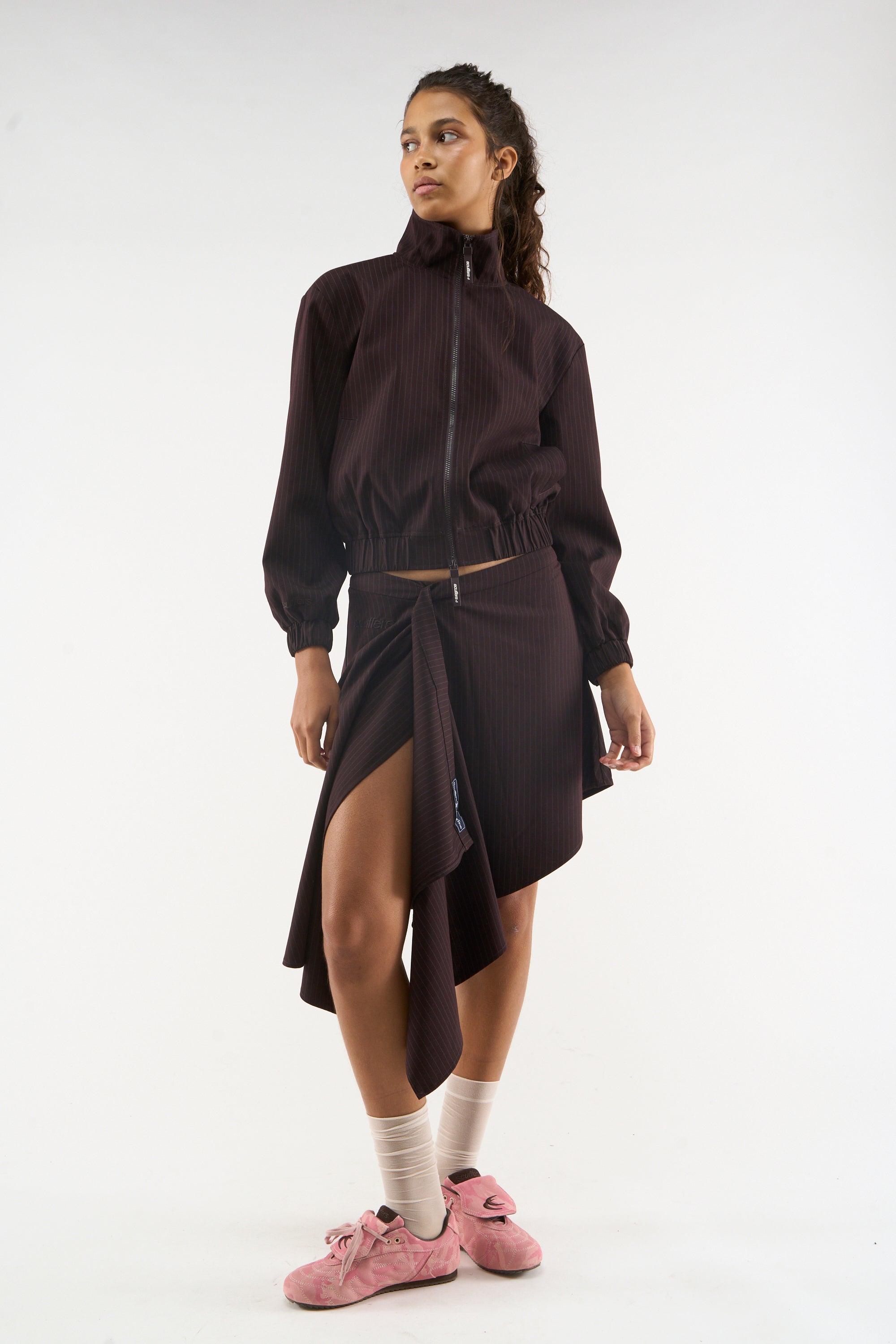 Nautica Burgunderfarbener Nadelstreifenrock