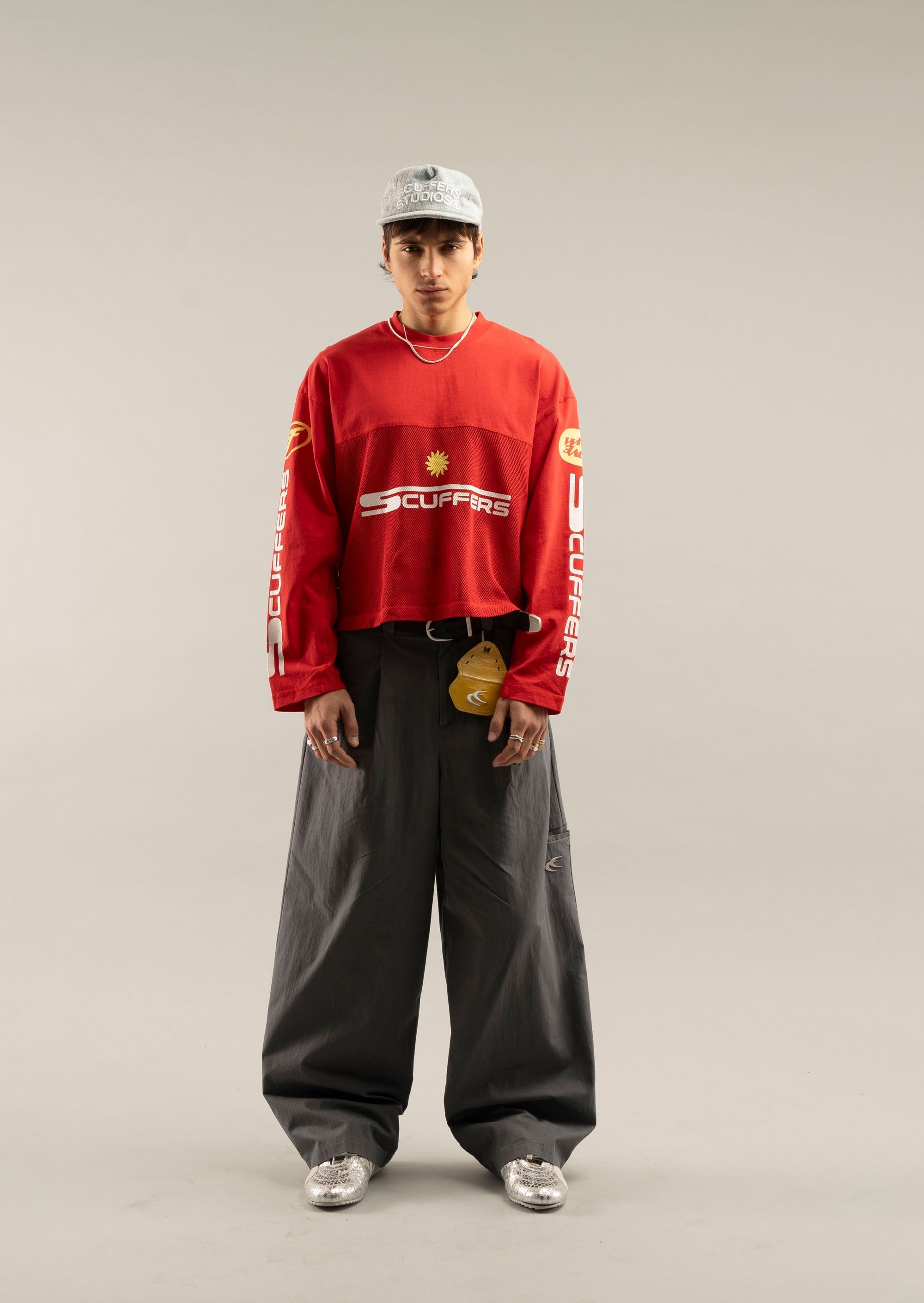 FF1 Rotes Langarmshirt