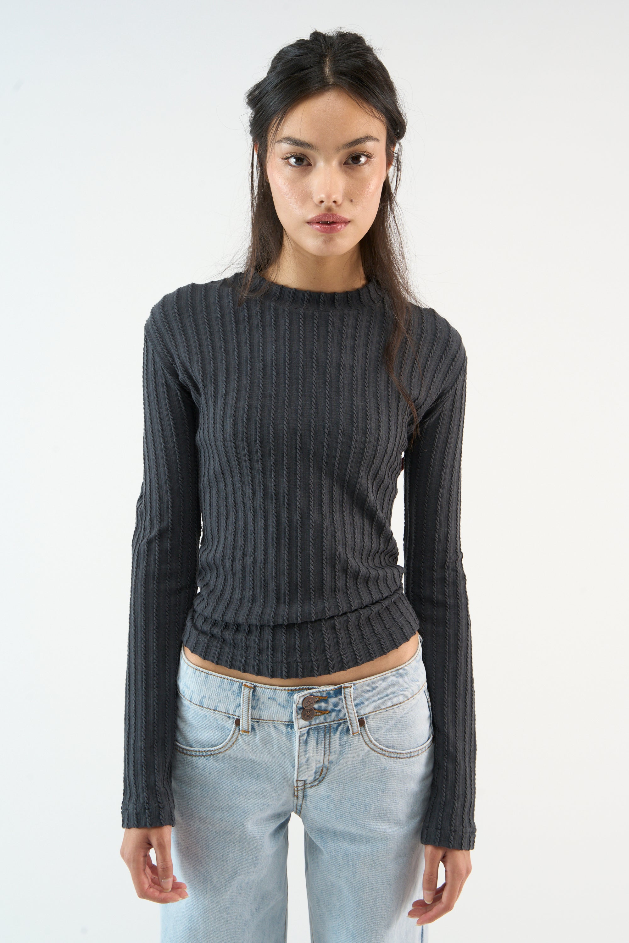 Elegantes dunkles Langarmshirt