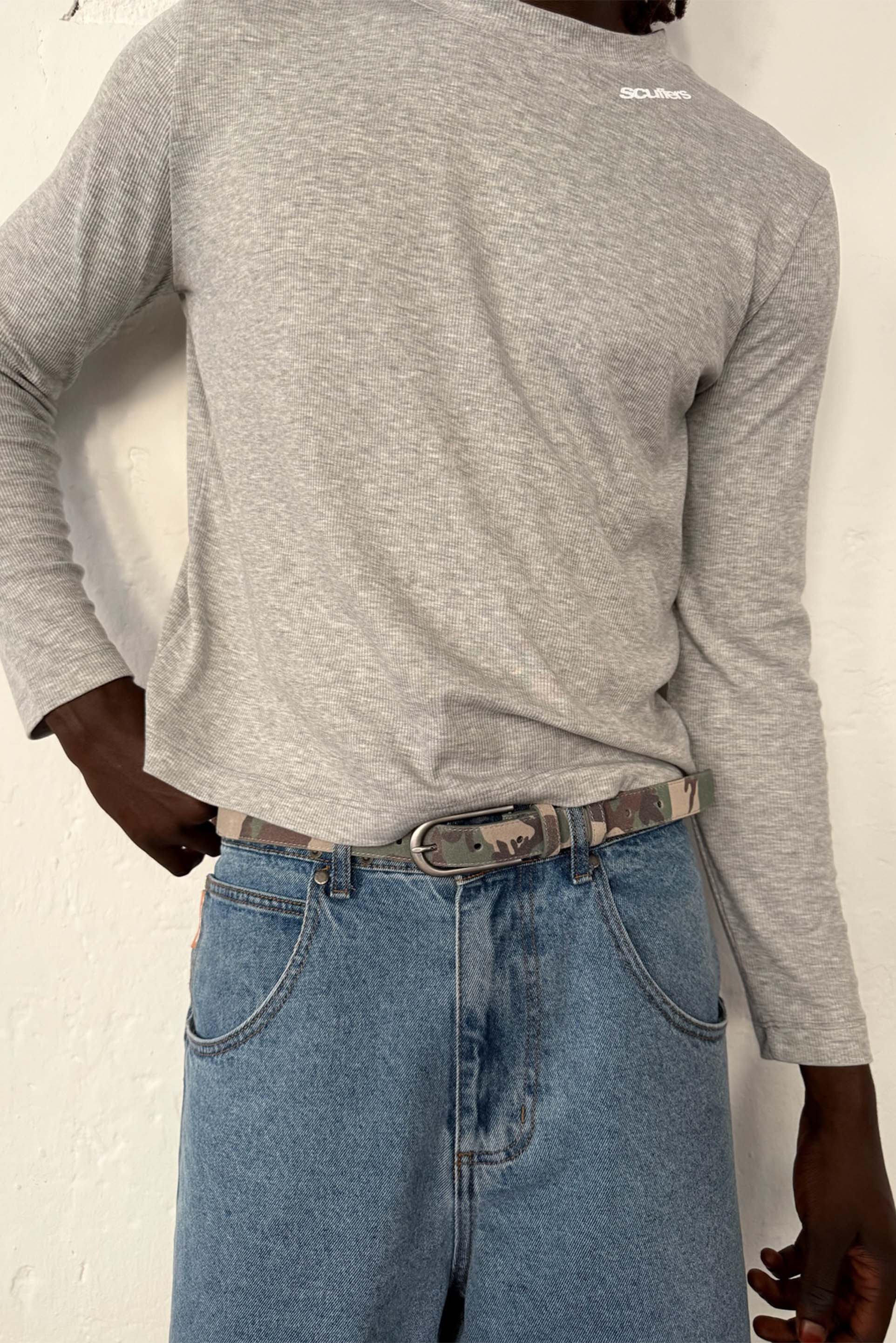 Tarnfarbener grüner Gürtel