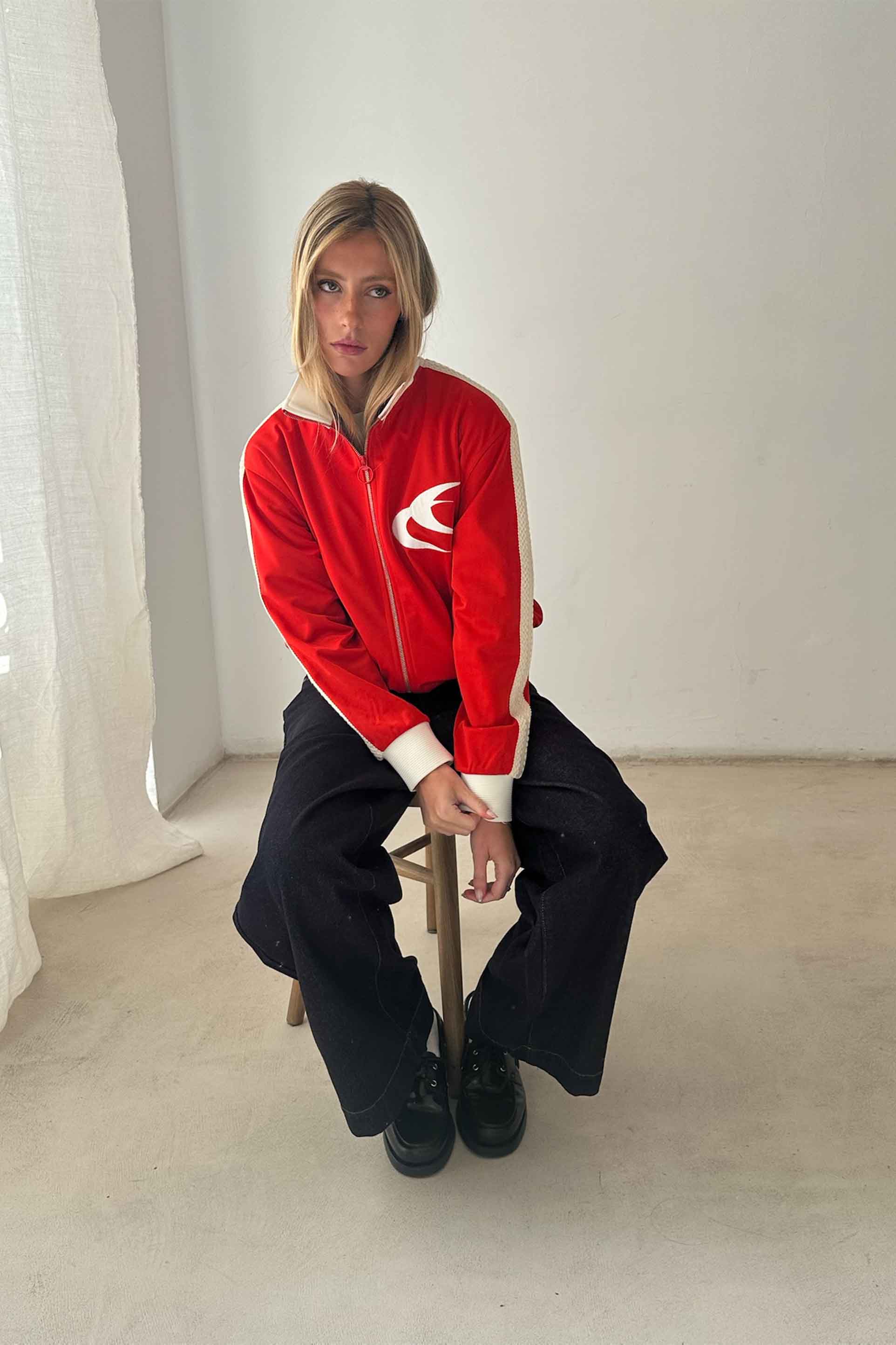 Galerie Rote Anzugjacke