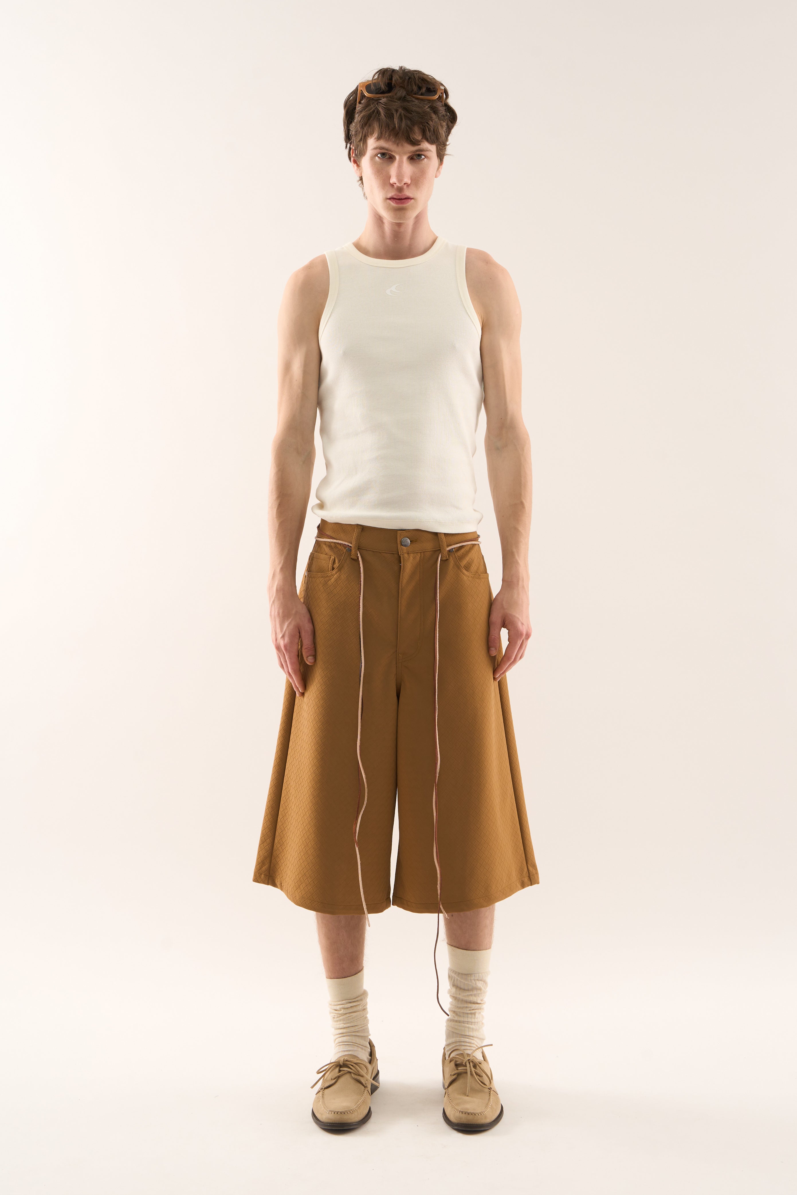 Geflochtene Kamelhaar-Jumbo-Shorts